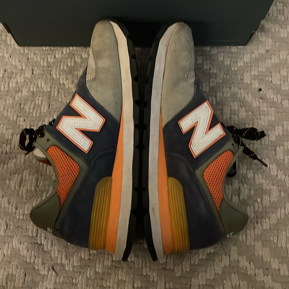 New Balance 574 Green beige mens 8.5 hh - Picture 3 of 4